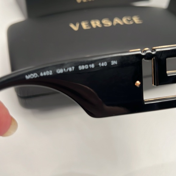 Versace Sunglasses NWT with Box, caring case, cloth - Picture 7 of 11